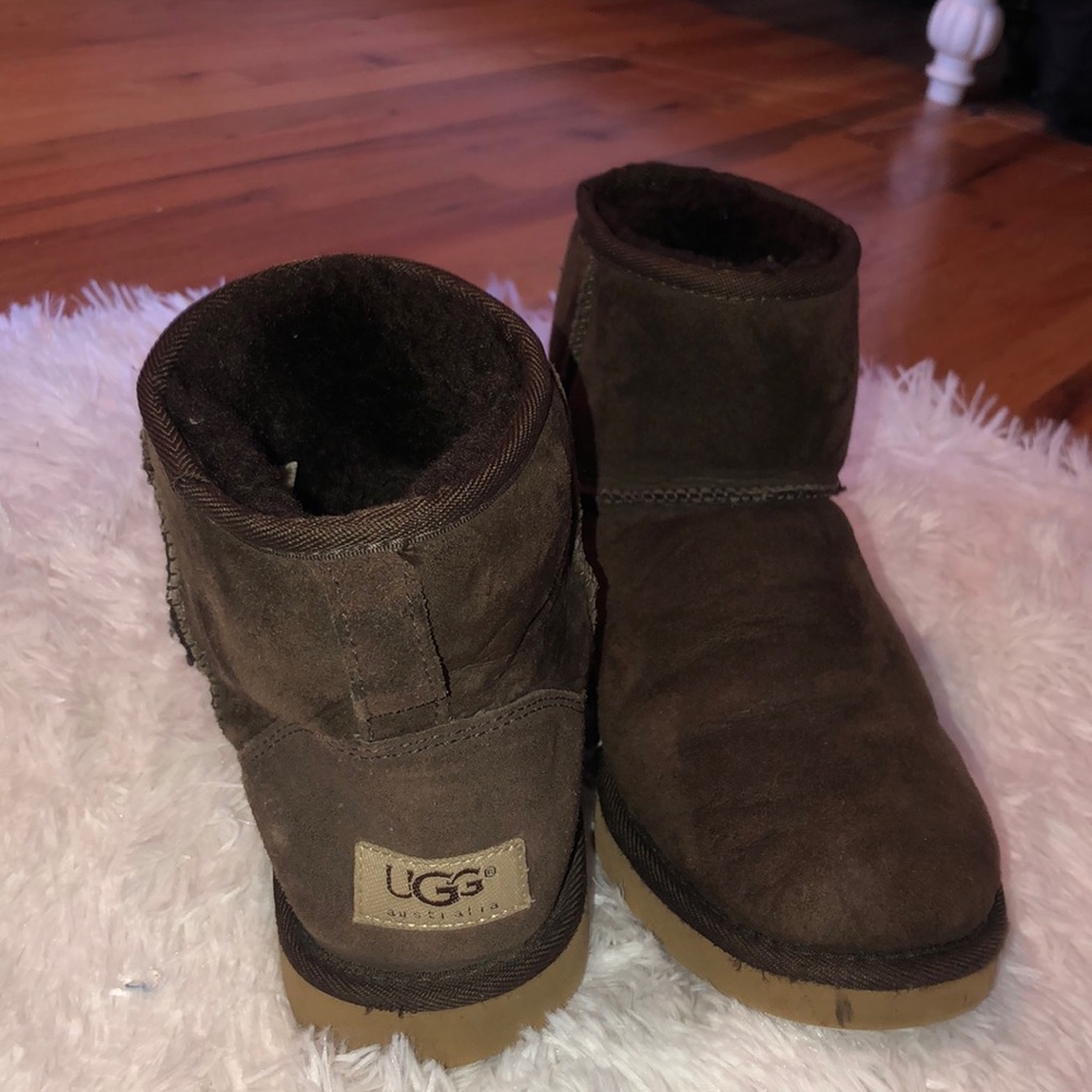 Brown low ugg